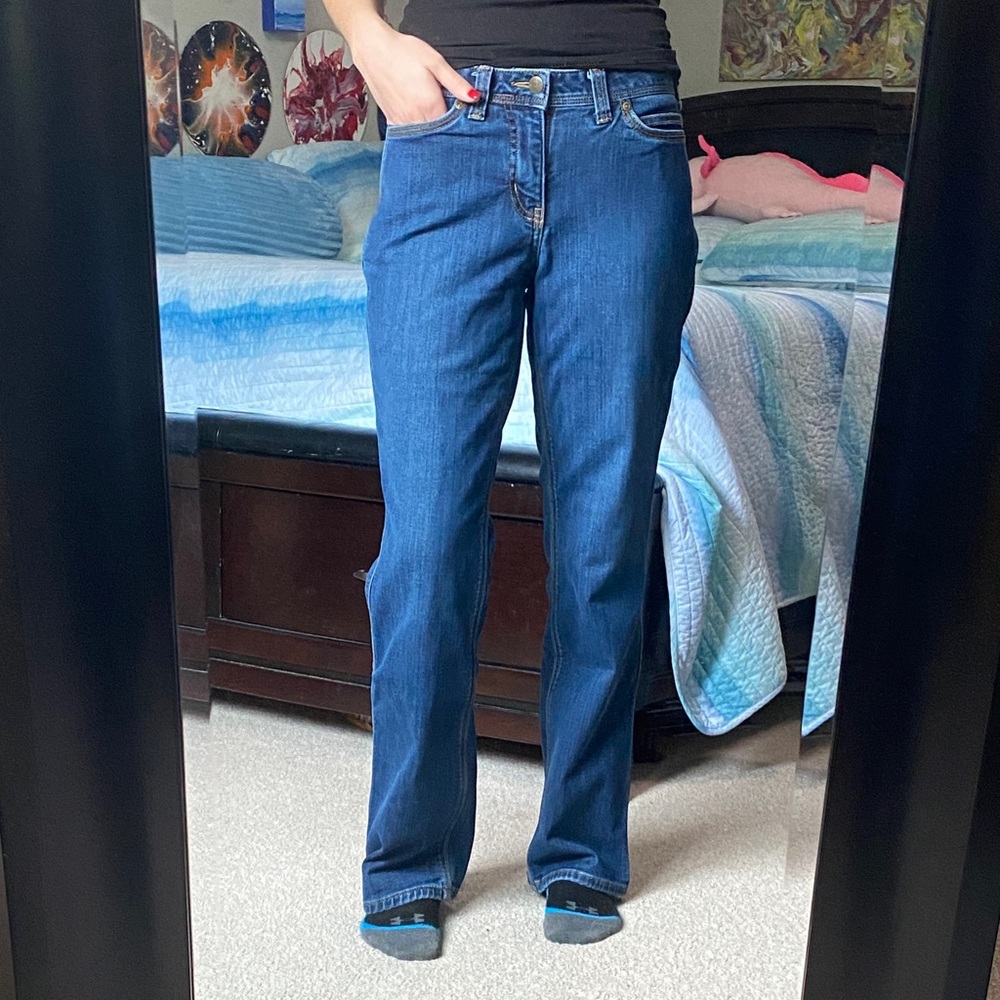 Carhartt Women's Size 2 Straight Leg Warm Thick Winter Jeans in Mid/Dark Blue